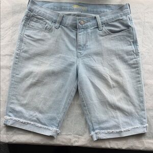 Old Navy “The Flirt” Light Blue Denim Women’s Bermudas